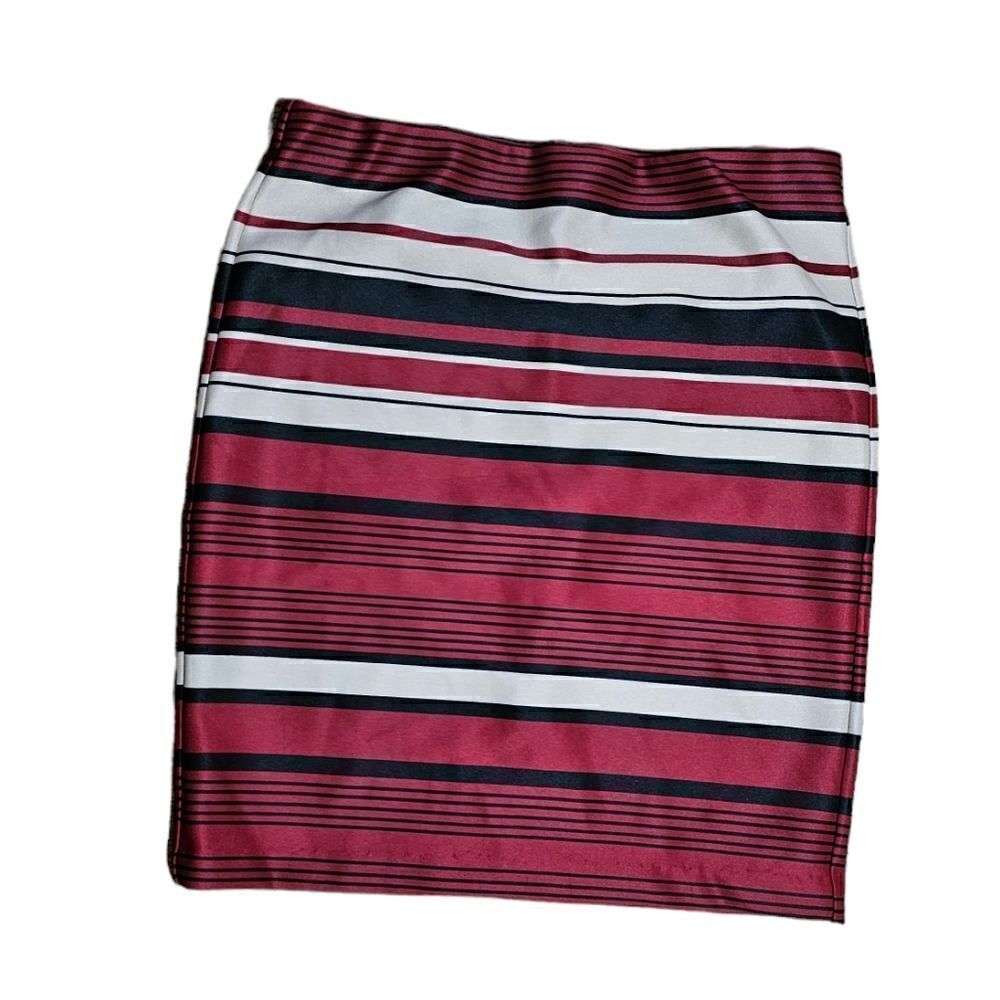 ‎Women's NYCC Striped Skirt Size Small